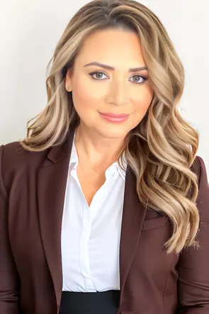 Claudia Ragona, Vaughan, Real Estate Agent